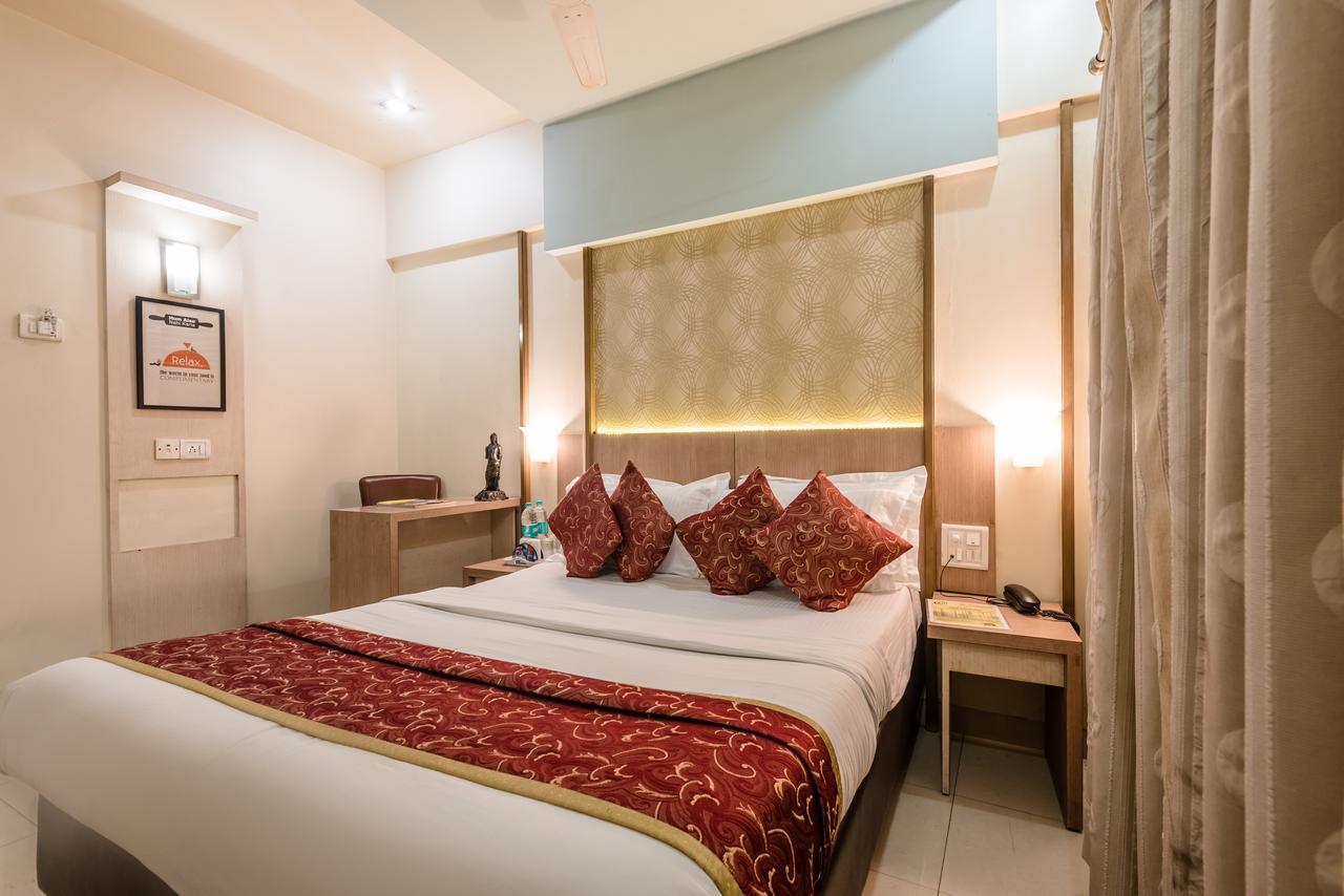 Hotel Panchratna Panvel Eksteriør billede
