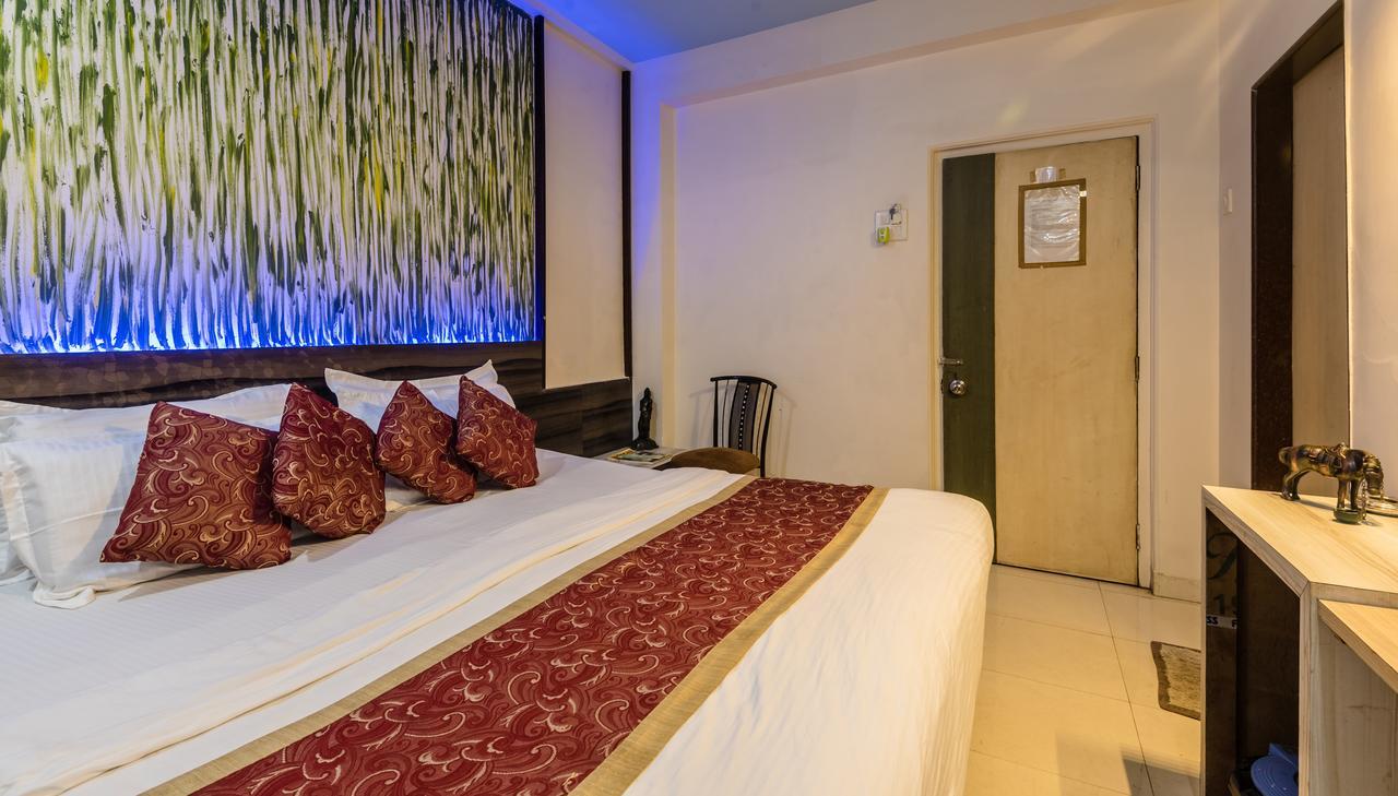 Hotel Panchratna Panvel Eksteriør billede