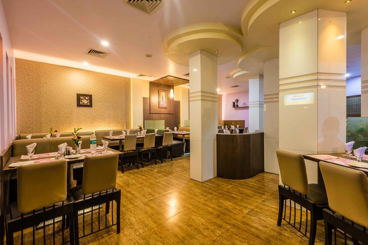 Hotel Panchratna Panvel Eksteriør billede