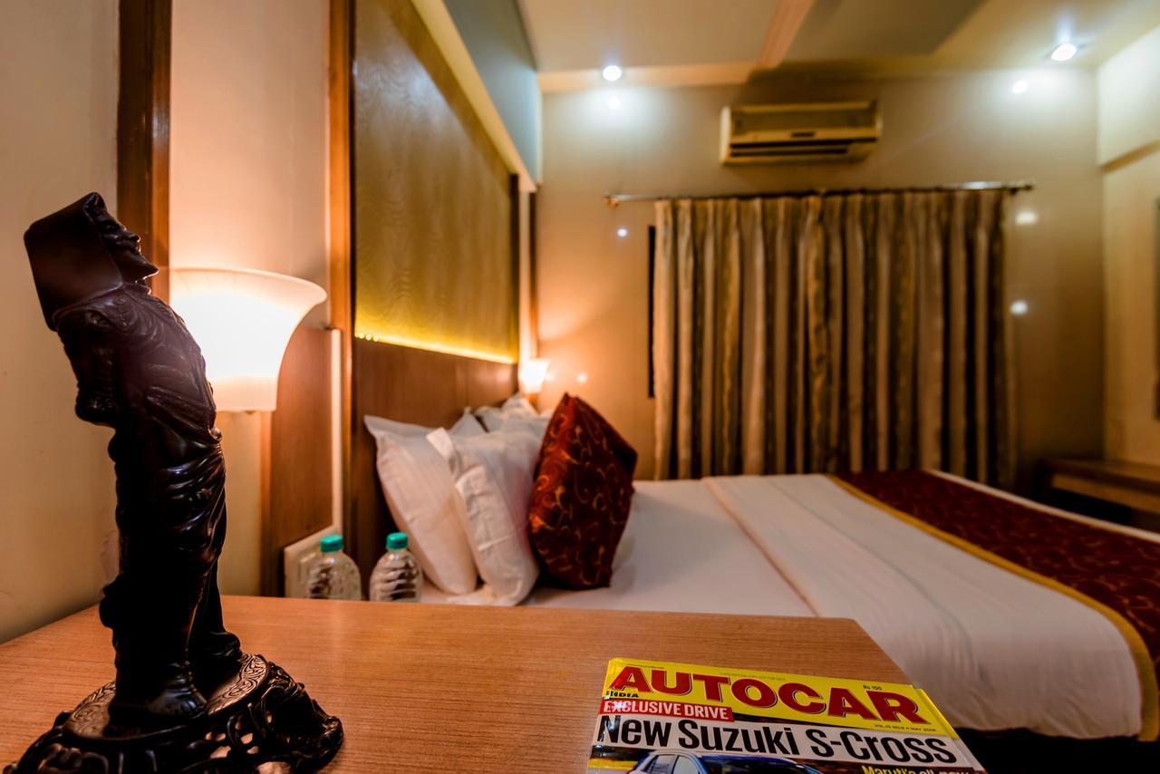 Hotel Panchratna Panvel Eksteriør billede