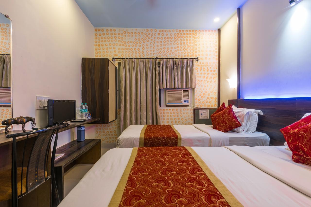 Hotel Panchratna Panvel Eksteriør billede