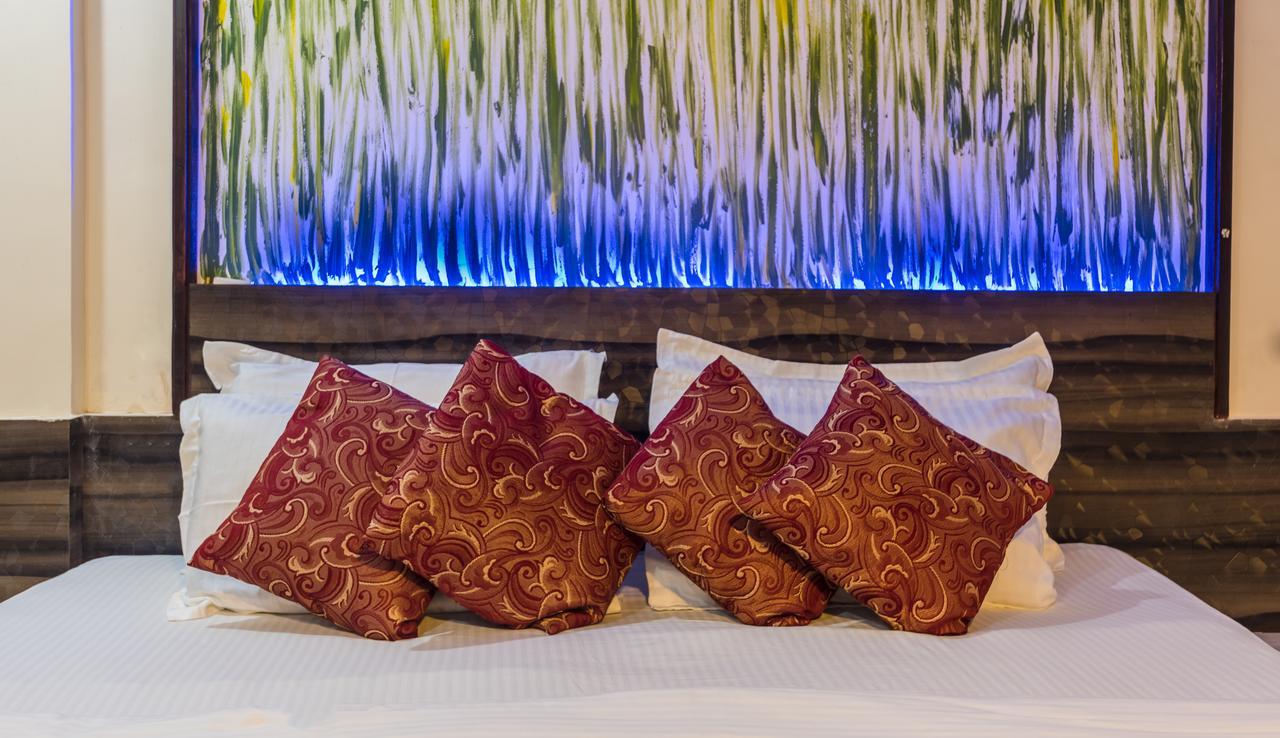 Hotel Panchratna Panvel Eksteriør billede