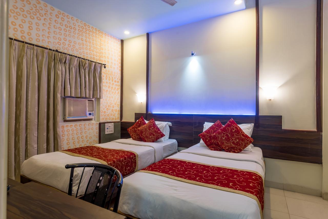 Hotel Panchratna Panvel Eksteriør billede