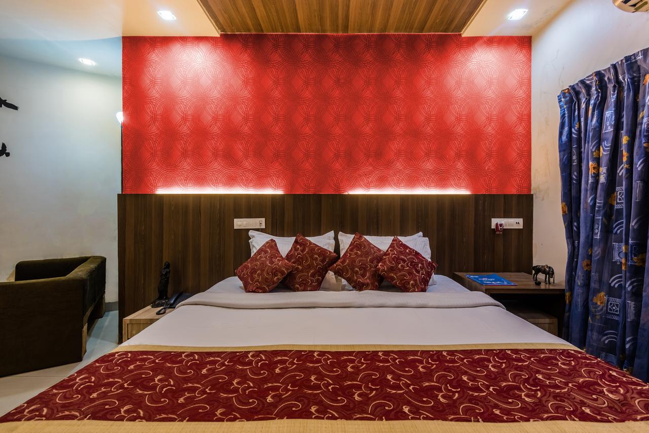 Hotel Panchratna Panvel Eksteriør billede