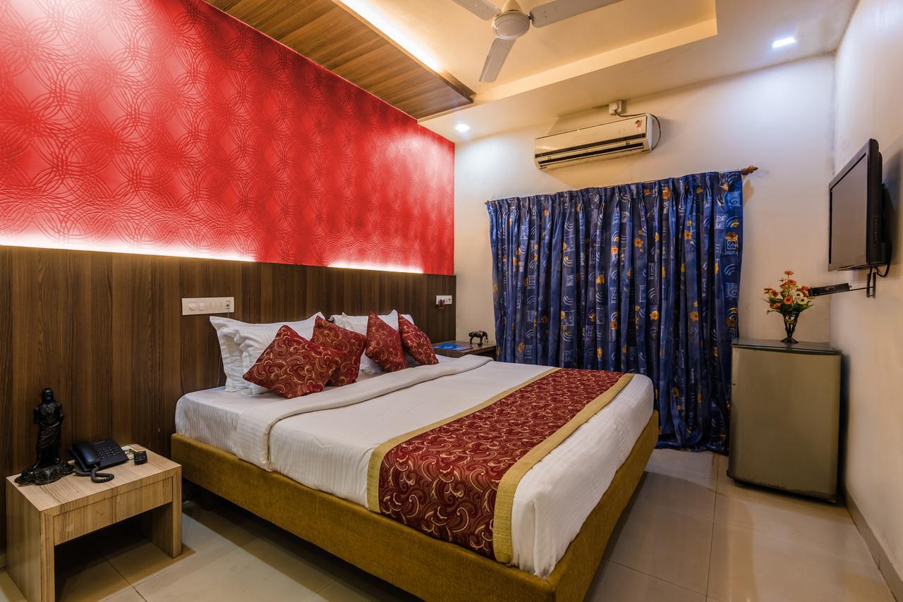 Hotel Panchratna Panvel Eksteriør billede