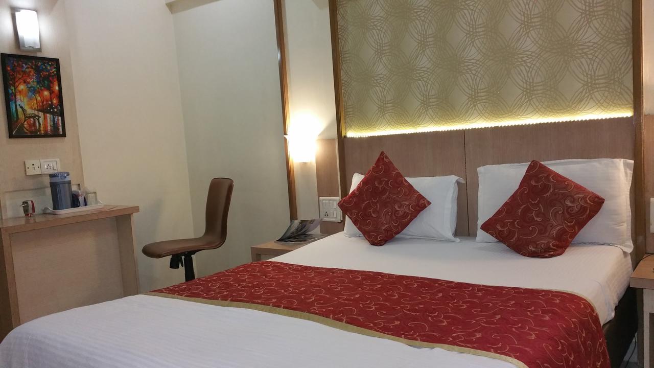 Hotel Panchratna Panvel Eksteriør billede