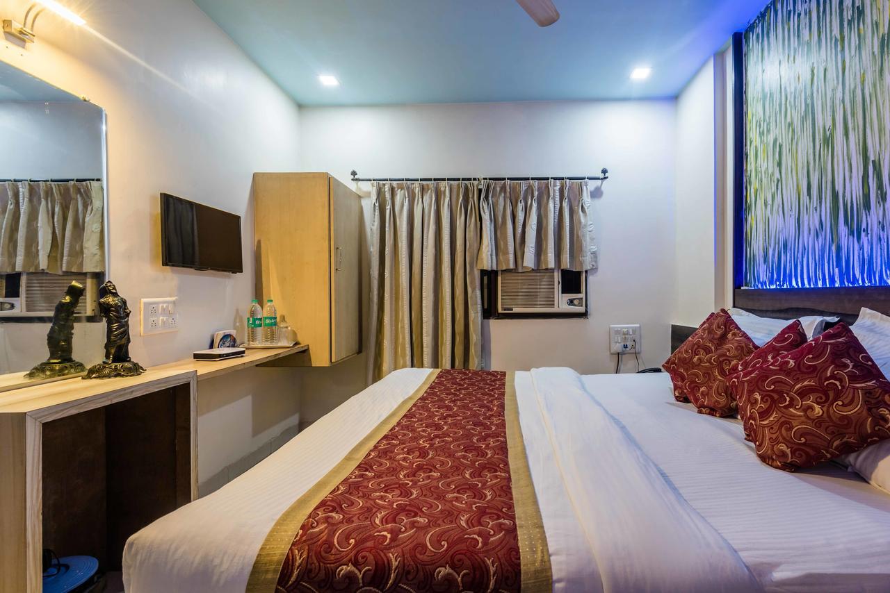 Hotel Panchratna Panvel Eksteriør billede